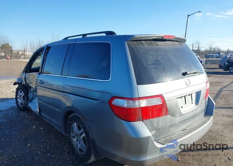 2005 Honda Odyssey Ex-L z USA, uszkodzony, nr VIN 5FNRL38695B037629